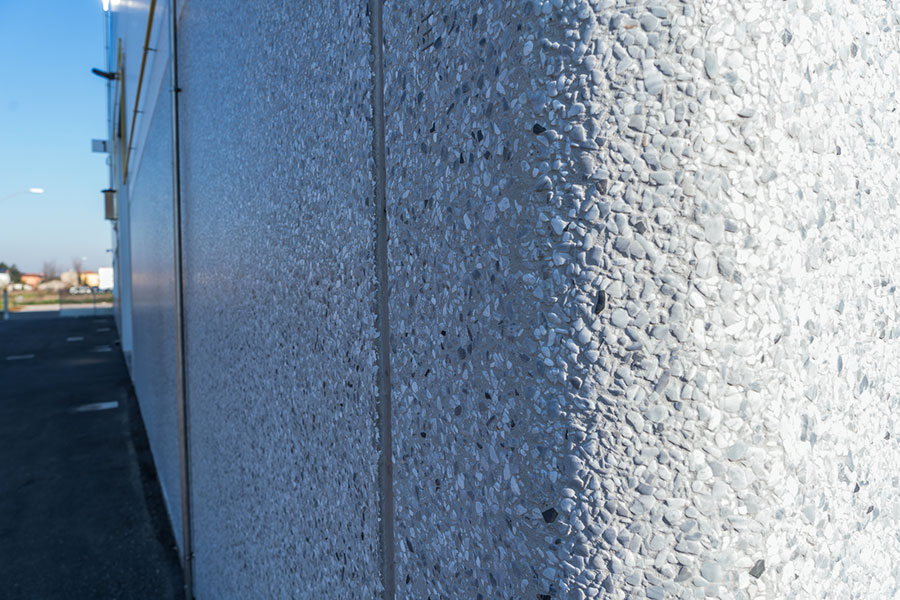 Scie, Bologna, 2014, finitura esterna del tamponamento in graniglia di marmo| BI Engineering
