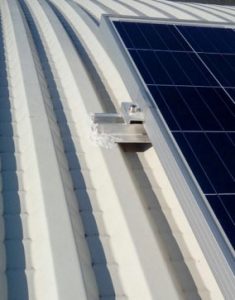 Posizionamento non corretto di un impianto fotovoltaico sulla copertura di un edificio industriale | BI Engineering